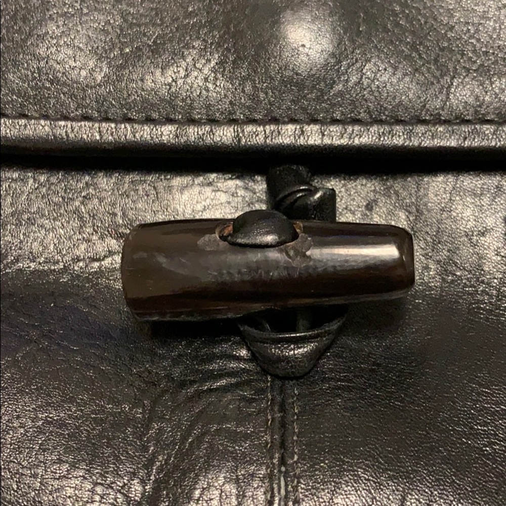 Leather black bag. Small imperfection on closure. - Picture 2 of 8